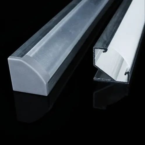 profil-aluminievyy-biom-uglovoy-lpu17-17×17neanodirovanniy